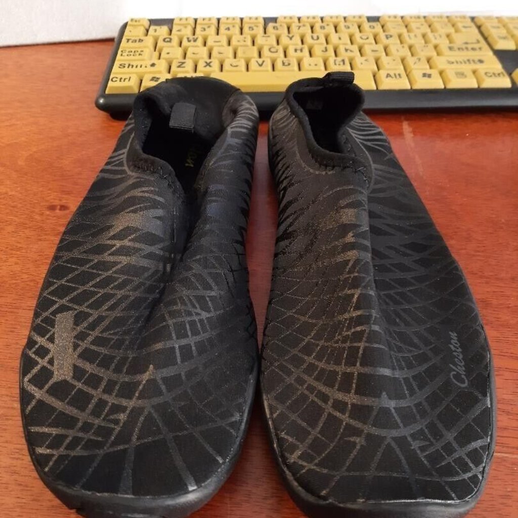 New ! Cheston Aqua Water Shoe Barefoot Quick Dry Black Size Us10/Eu 42